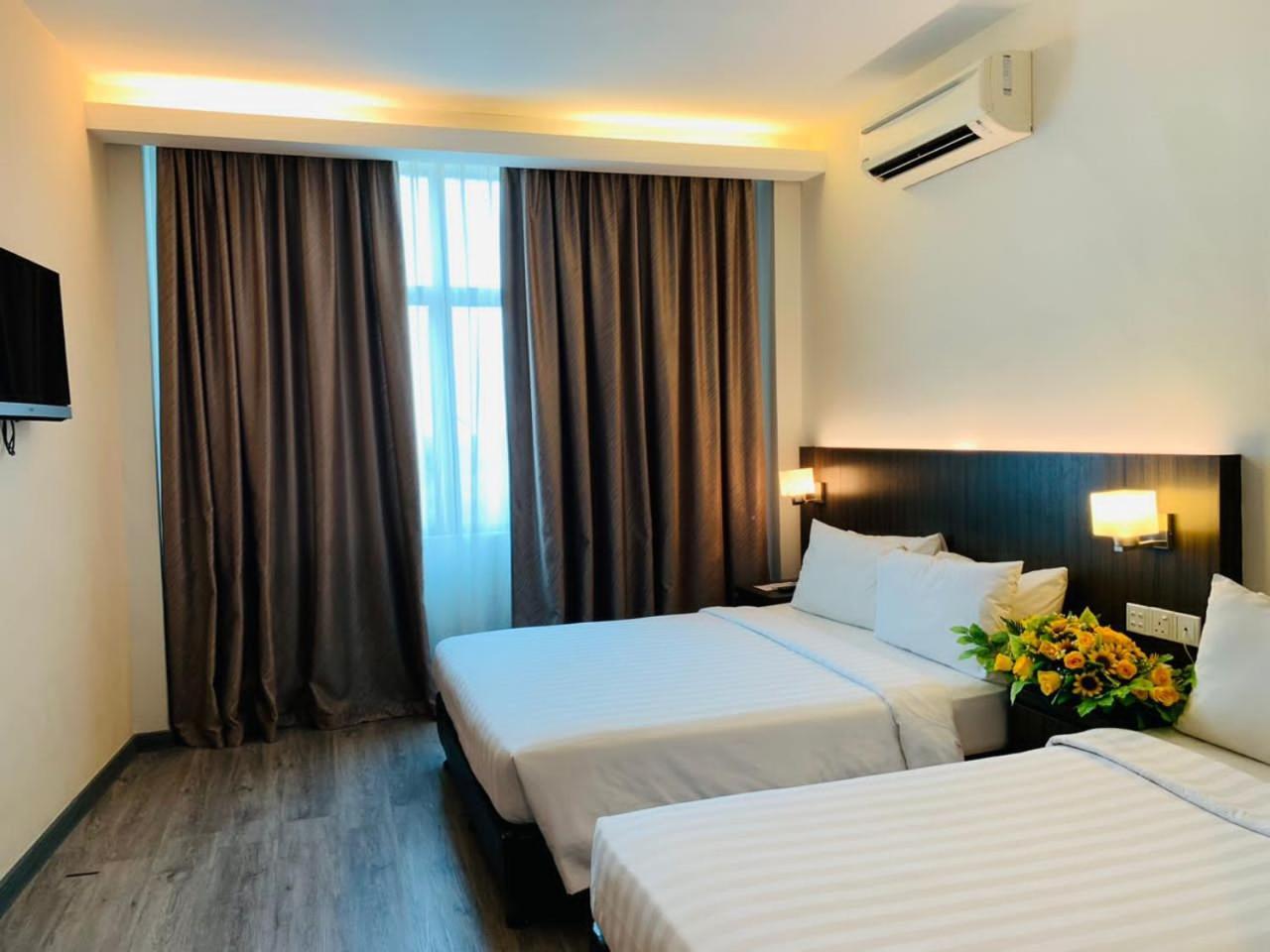 Holiday Villa Hotel & Suites Kota Bharu - Wakaf Che Yeh, Night Market Exterior foto